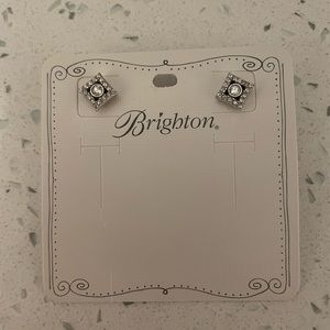 Brand new never worn gorgeous Brighton earrings!